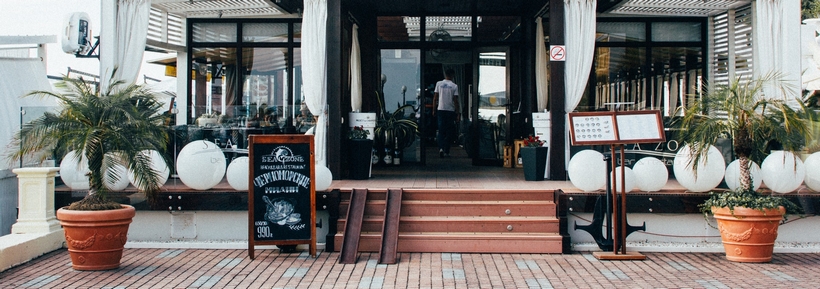 飲食店　テイクアウト