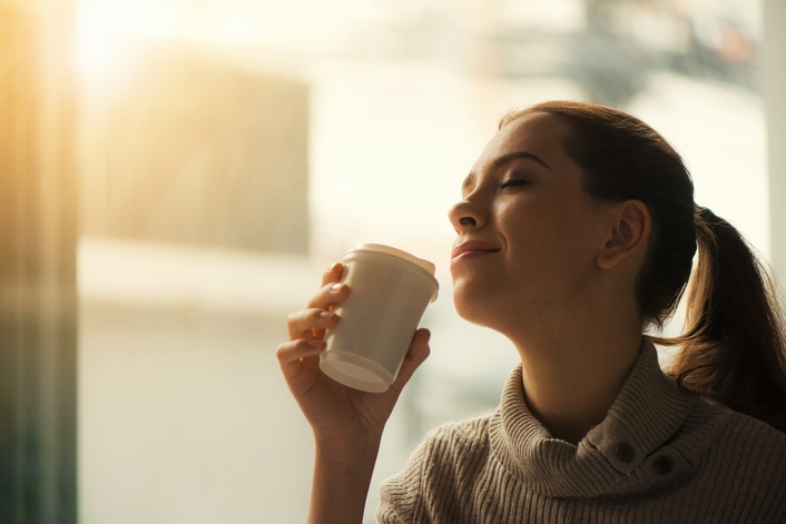 コーヒー　飲む