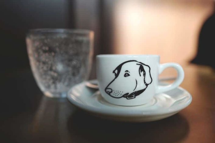 デザイン　犬　ドッグカフェ　オリジナル　ロゴ　カップ