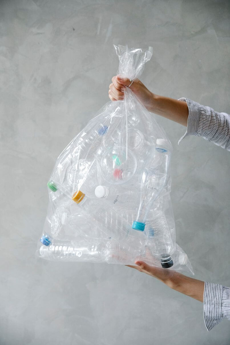 ペットボトル　リサイクルPET　プラスチックカップ